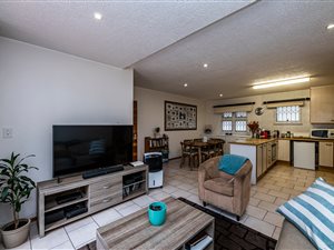 2 Bed Apartment in Glenanda