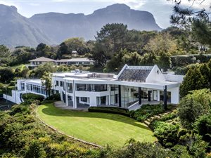4 Bed House in Bishopscourt