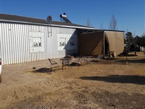 2.1 ha Farm in Theoville