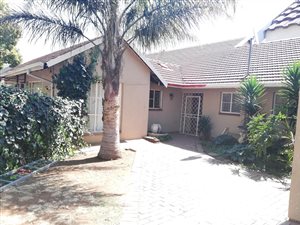 3 Bed House in Parkrand