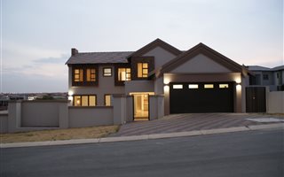 3 Bedroom House in Blue Valley Golf Estate