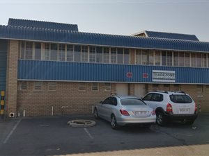 350.489990234375 m² Industrial space in Meadowdale