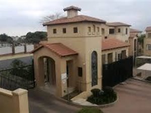 3 Bed Townhouse in Noordwyk