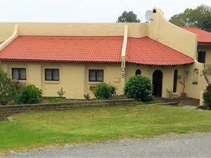 3.5 Bed House in Upper Old Place