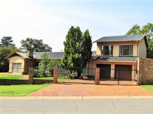6 Bedroom House in Tamara Park