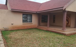 3 Bedroom House in Verwoerdpark