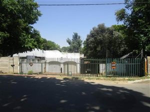 3 Bed House in Lombardy East