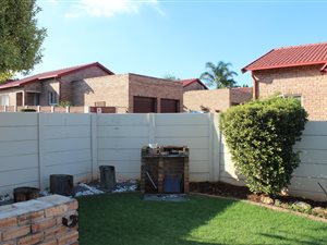 2 Bed Simplex in Weltevreden Park