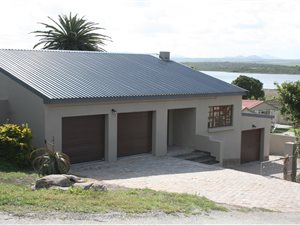3 Bed House in Paradise Beach