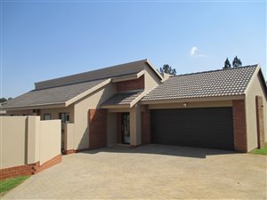 3 Bed Duet in Roodeplaat