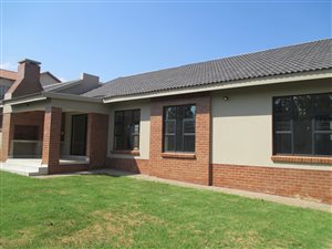 3 Bed House in Roodeplaat