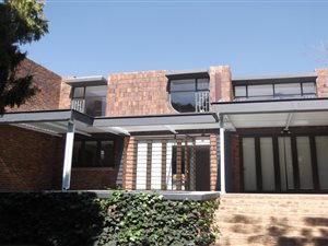 4 Bed Townhouse in Maroelana