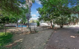 6 Bedroom House in Raslouw