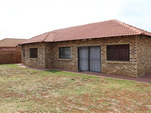 3 Bed House in Meyerton South