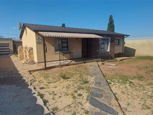 4 Bed House in Sophiatown