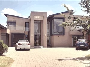 5 Bed House in Witfontein