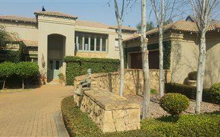 5 Bedroom House in Woodhill