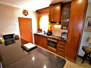 3 Bed Townhouse in Thatchfield