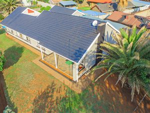 4 Bed House in Risiville