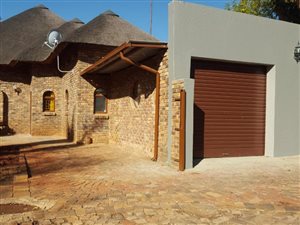 4 Bed House in Chantelle