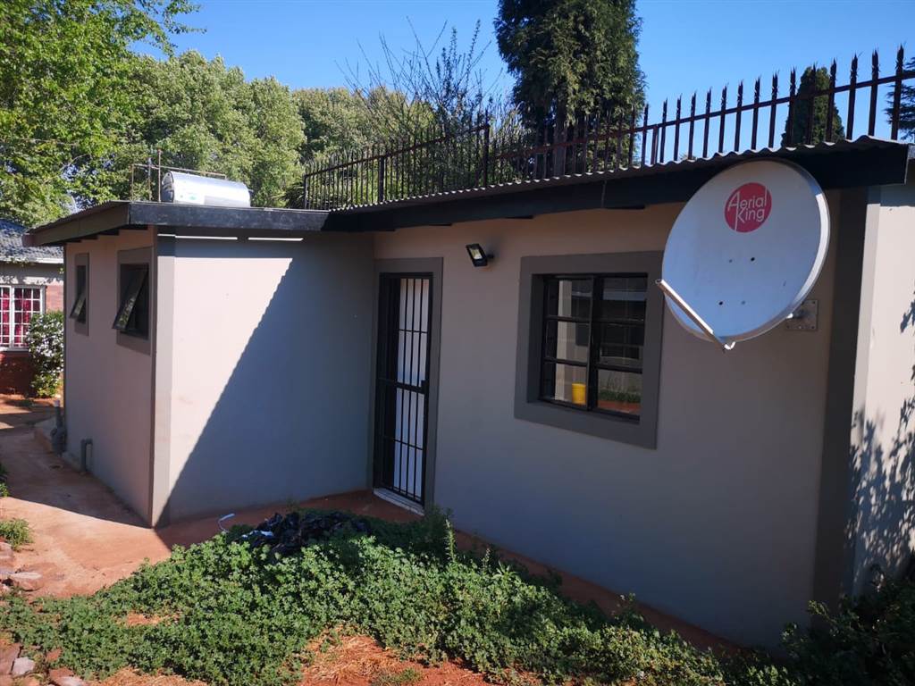 1 Bed Garden Cottage To Rent In Observatory Rr2381164 Private