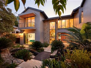 4 Bed House in Waterfall Country Estate