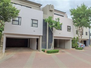 2 Bed Townhouse in Lombardy Estate