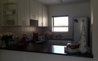2 Bedroom Apartment in Vredekloof