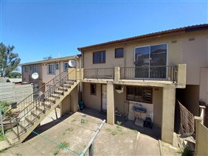 3 Bed Duplex in Rydalvale