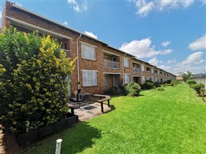 2 Bed Flat in Krugersdorp North