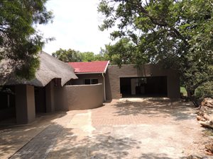 2.5 ha Farm in Protea Ridge