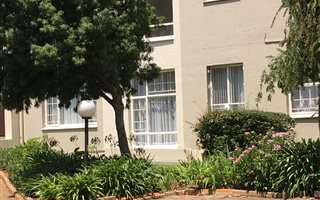 2 Bedroom Apartment in Weltevreden Park