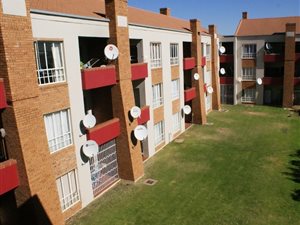 2 Bed Apartment in Menlyn