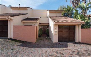 3 Bedroom Duplex in Pearl Rise