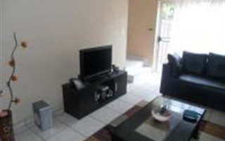 2 Bedroom Townhouse in Liefde en Vrede