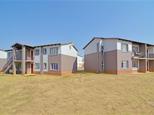 2 Bed Apartment in Protea Glen