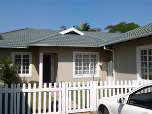 3 Bedroom Simplex in Mount Edgecombe Country Club Estate 2
