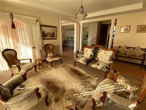 4 Bed Duplex in Kiepersol