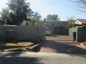 4 Bed House in Dersley