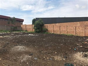 4000 m² Land available in Marlboro
