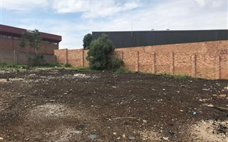 4000 m² Land available in Marlboro