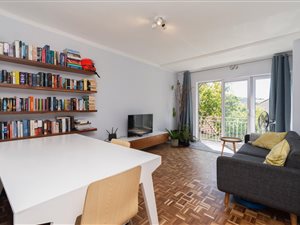 2 Bed Apartment in Oranjezicht