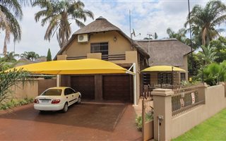 4 Bedroom House in Amandasig