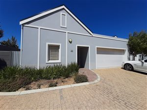 3 Bed House in Burgundy Estate