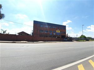 3300 m² Industrial space in City Deep