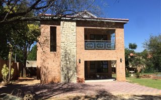 2 Bedroom Apartment in Woodmead