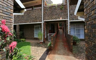 1 Bedroom Apartment in Linden