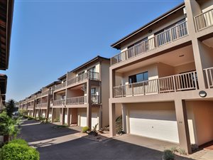 3 Bed Duplex in Sarnia