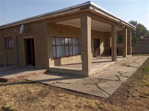 4 Bed House in Jameson Park