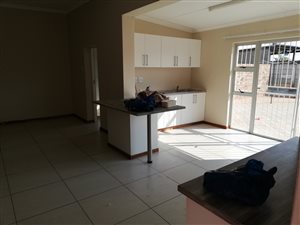 2 Bed Flat in Kestellhof